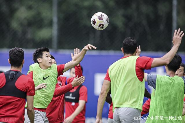 詹姆斯与马克西甘苦共练！76人将于8月举行小型训练营